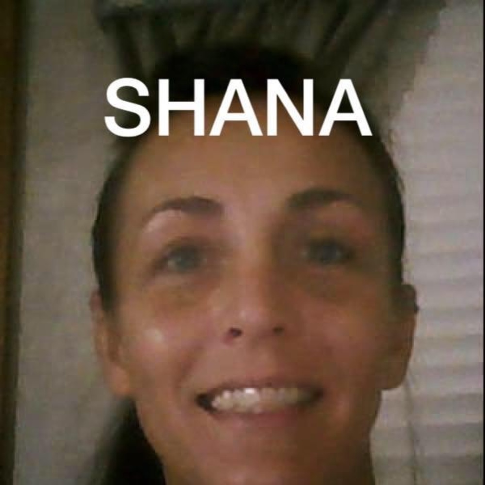 Meet your Posher, Shana